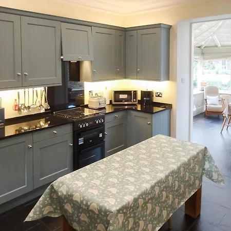 Hallgarth House *