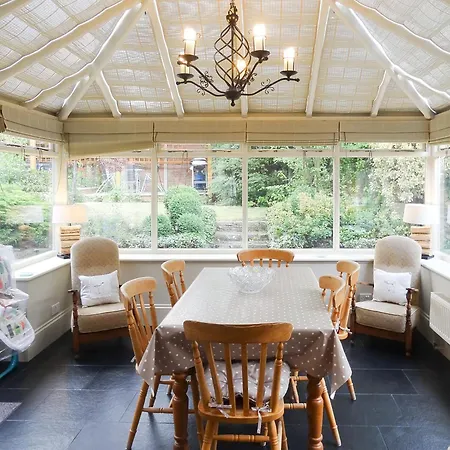 Hallgarth House *